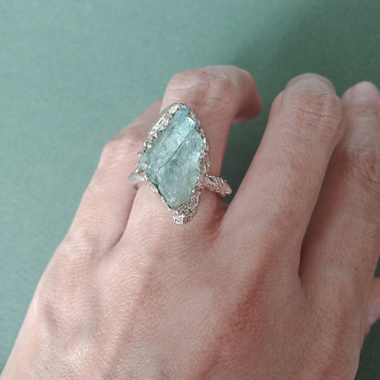 Raw aquamarine 'icicle' ring