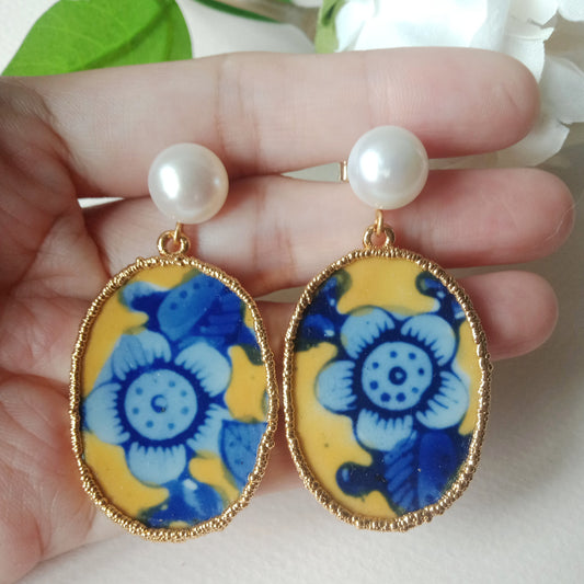 Yellow and blue flower porcelain with FW pearls