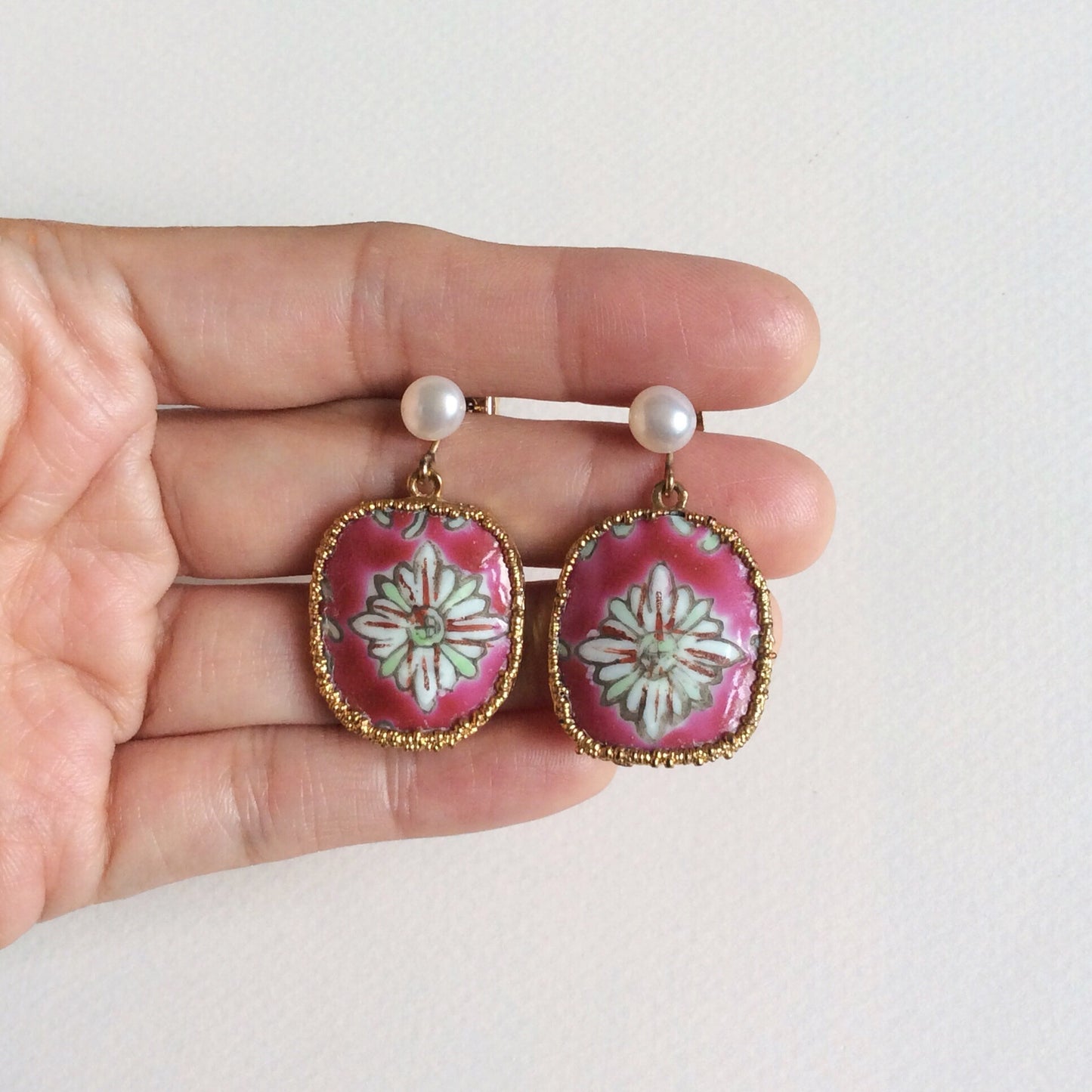 Famille rose porcelain with petite freshwater pearl studs